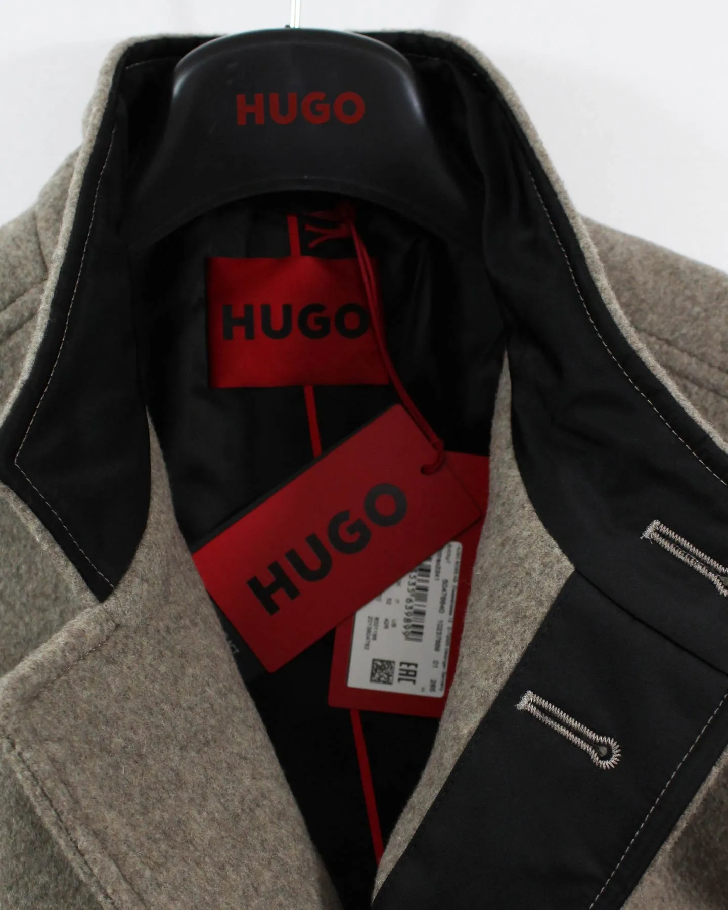 Hugo Boss Wool Coat Medium Beige Long Coat EU 56 - XXL