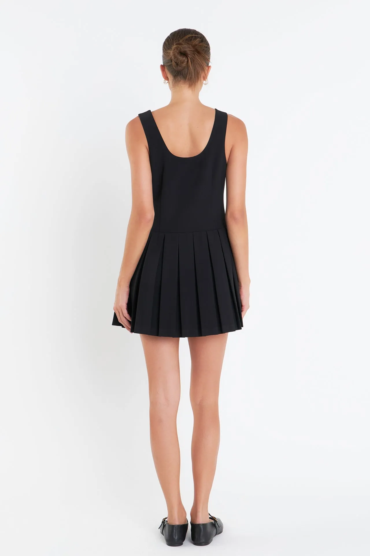 U-Neck Pleated Sleeveless Mini Dress